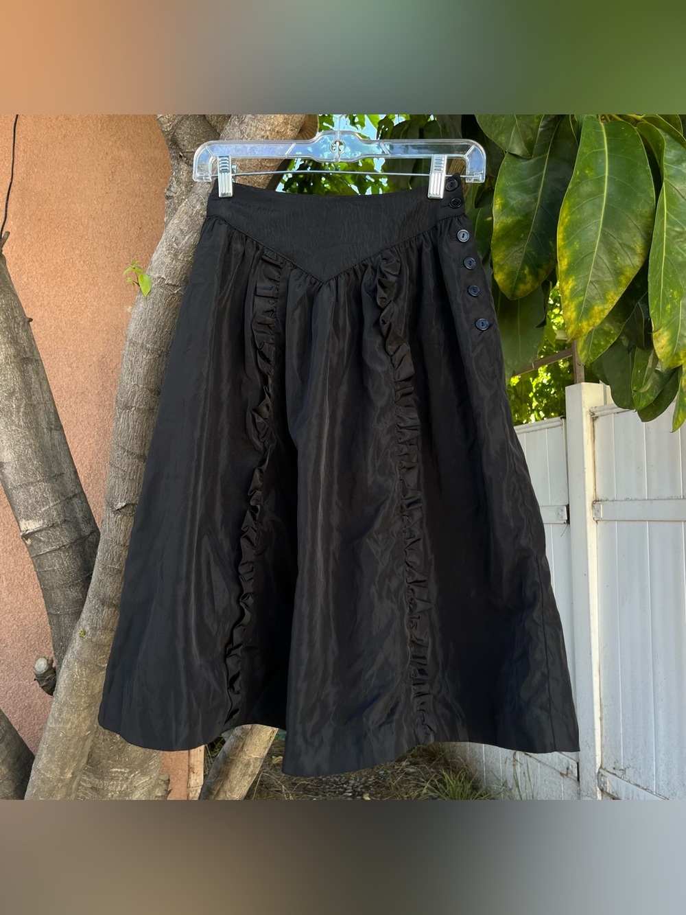Vintage 90s P.T.G. & CO Black Ruffle Midi Skirt ๐ค.
